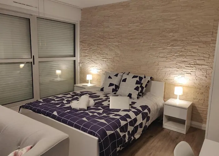 Apartment Old Appart'homecity - Grand Prieure - 1 A 3 *